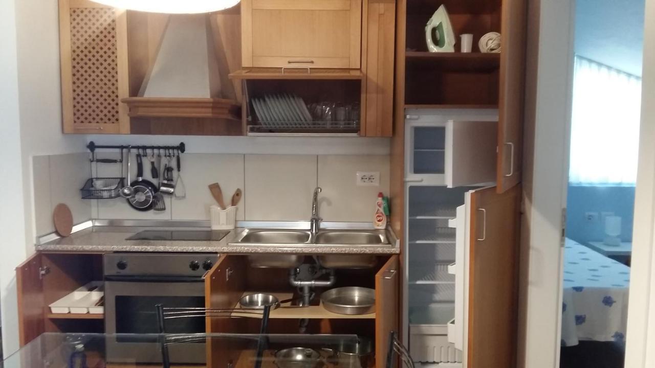 Villa Leyland Голем Экстерьер фото